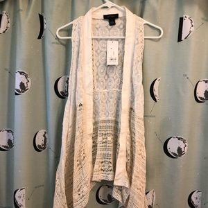 NWT Karen Kane cream lace vest flowy boho top